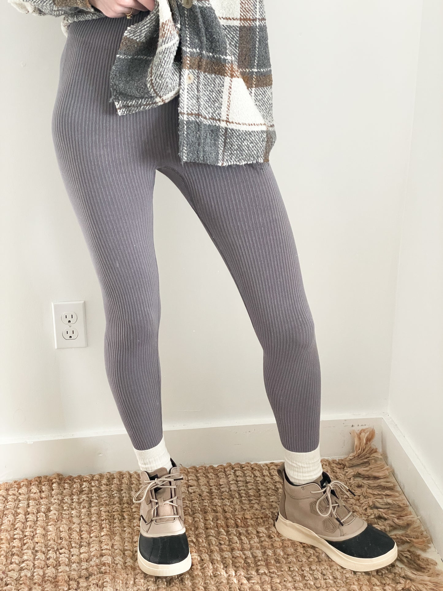 High Waisted Ribbed Seamless Leggings | Grey