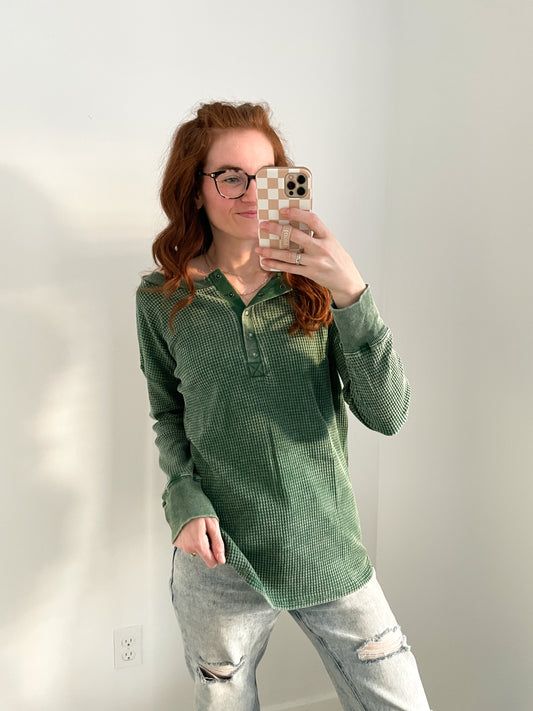 Everyday Waffle Knit Henley | Green